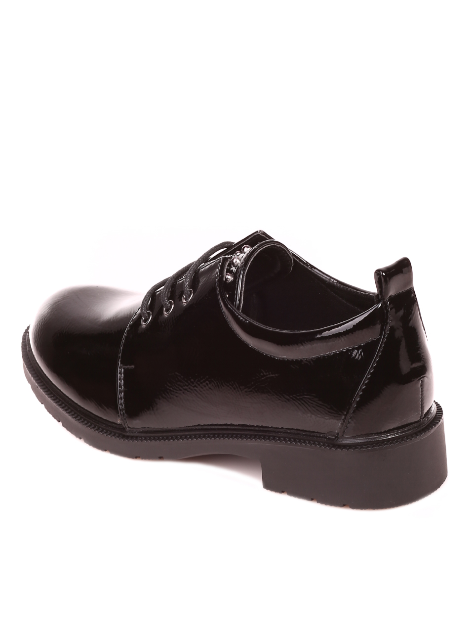 Ежедневни дамски лачени обувки в черно 3R-21633 black patent