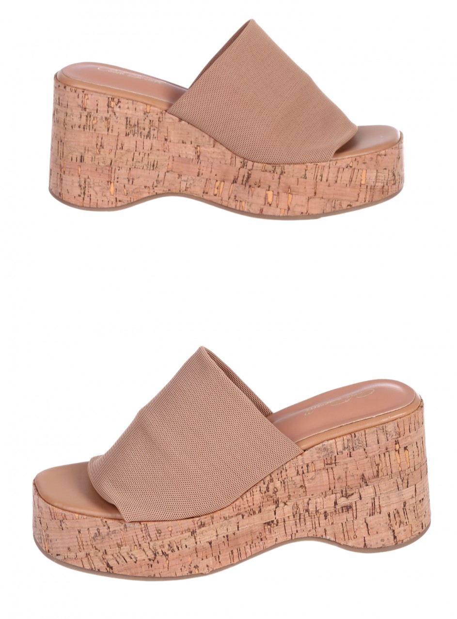 Ежедневни дамски чехли на платформа в бежово 5H-24194 beige
