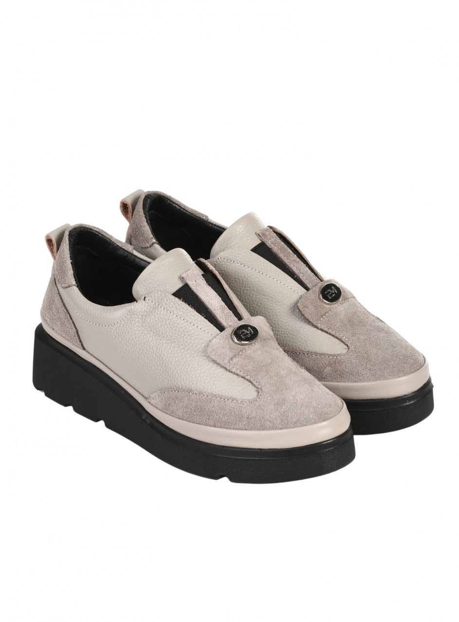 Ежедневни дамски обувки от естествена кожа и велур в бежово 3AT-25649 beige
