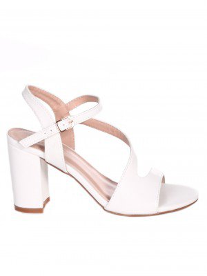 Елегантни дамски сандали на ток в бяло 4M-23033 white