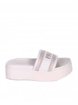 Ежедневни дамски чехли на платформа в бежово 5H-24204 beige
