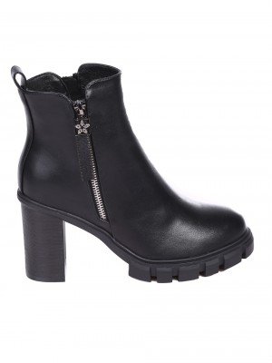 Дамски боти на ток в черно 2R-24688 black