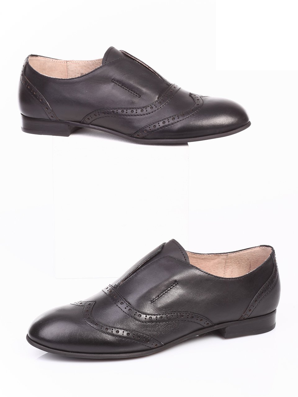 Ежедневни дамски обувки от естествена кожа 3I-15629 black